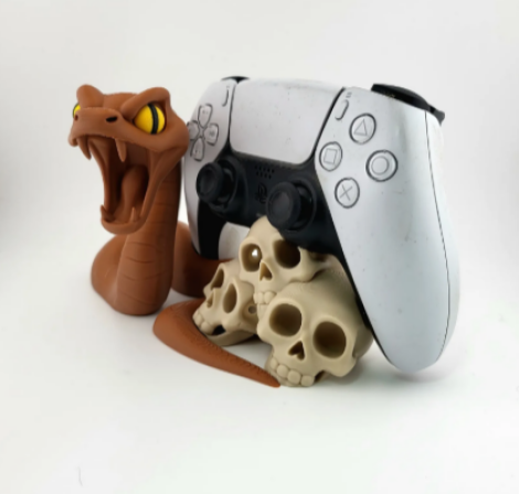 Держатель джойстика PS5 в виде змеи на черепах4